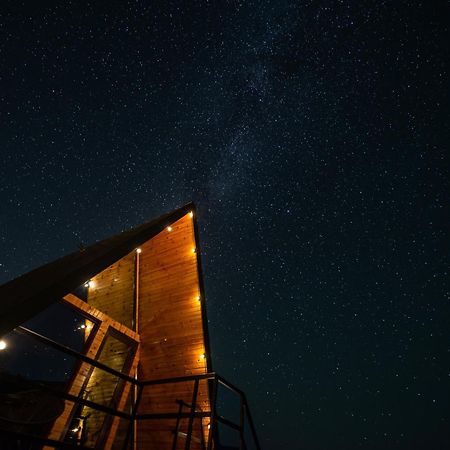 Hotel A Pisc Vatra Moldoviţei Esterno foto