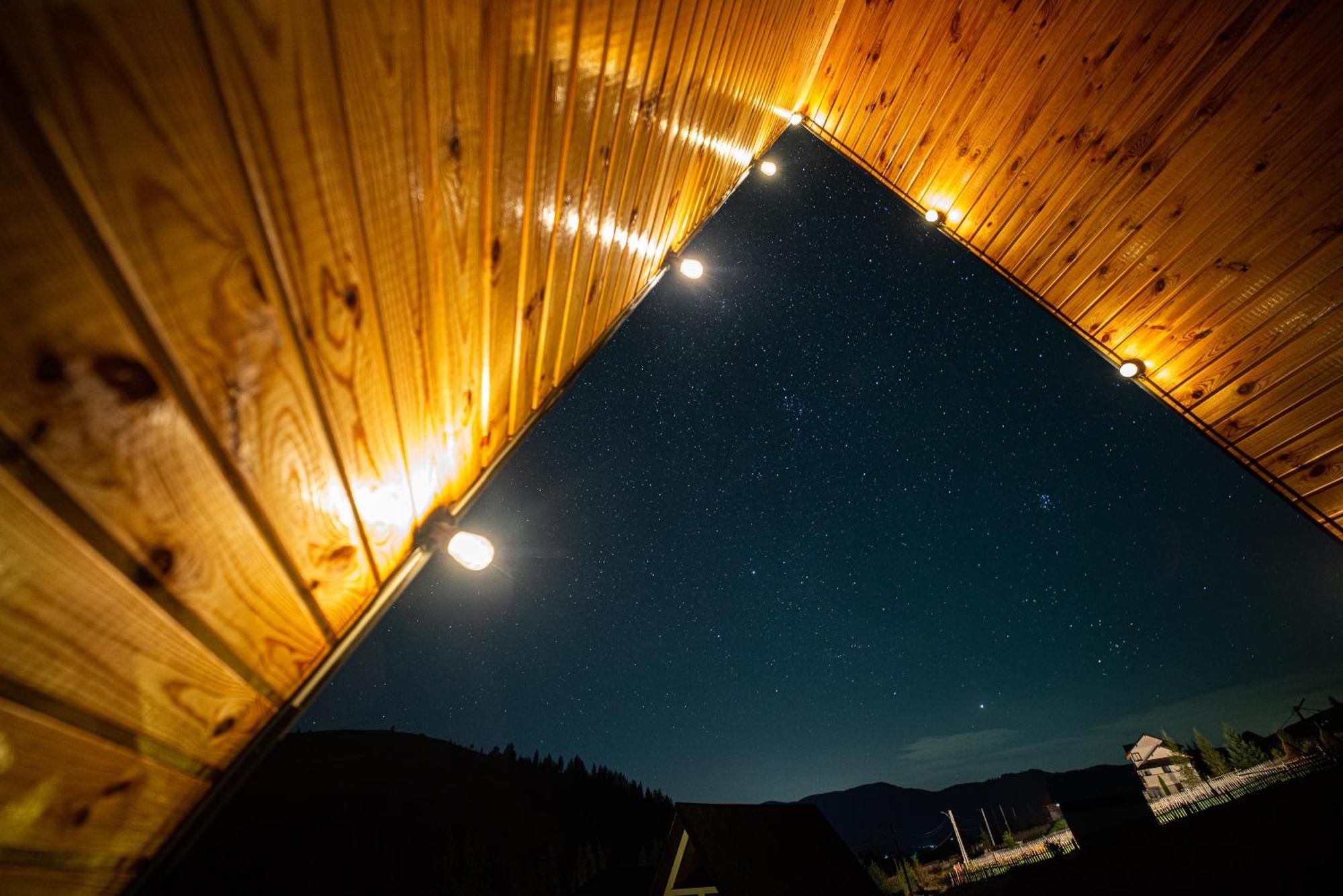 Hotel A Pisc Vatra Moldoviţei Esterno foto