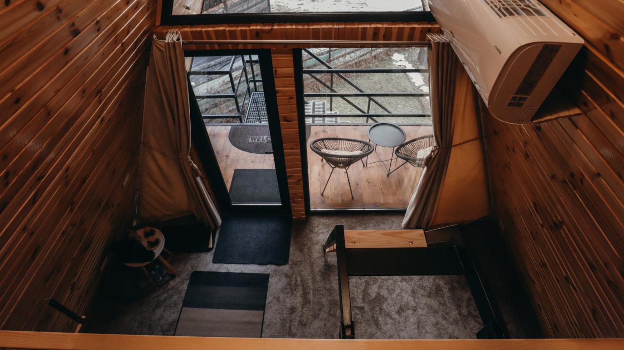 Hotel A Pisc Vatra Moldoviţei Esterno foto